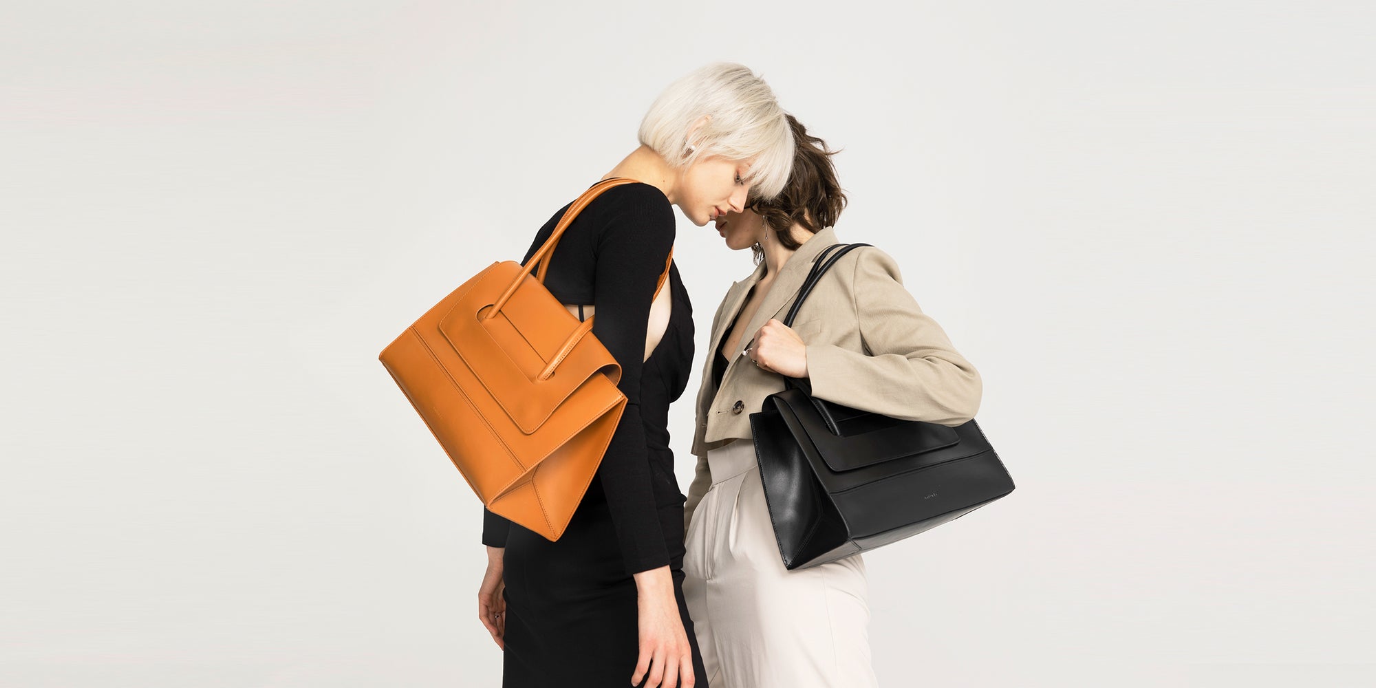 TRUUBEAUTYS💧  Louis vuitton handbags, Purses and handbags